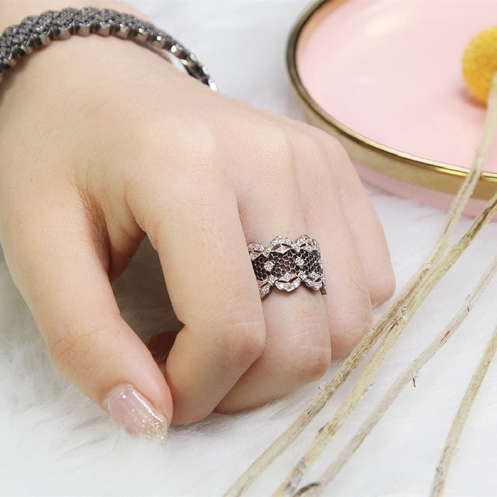 خاتم أوراق الجنكة المطلي بالذهب للنساء