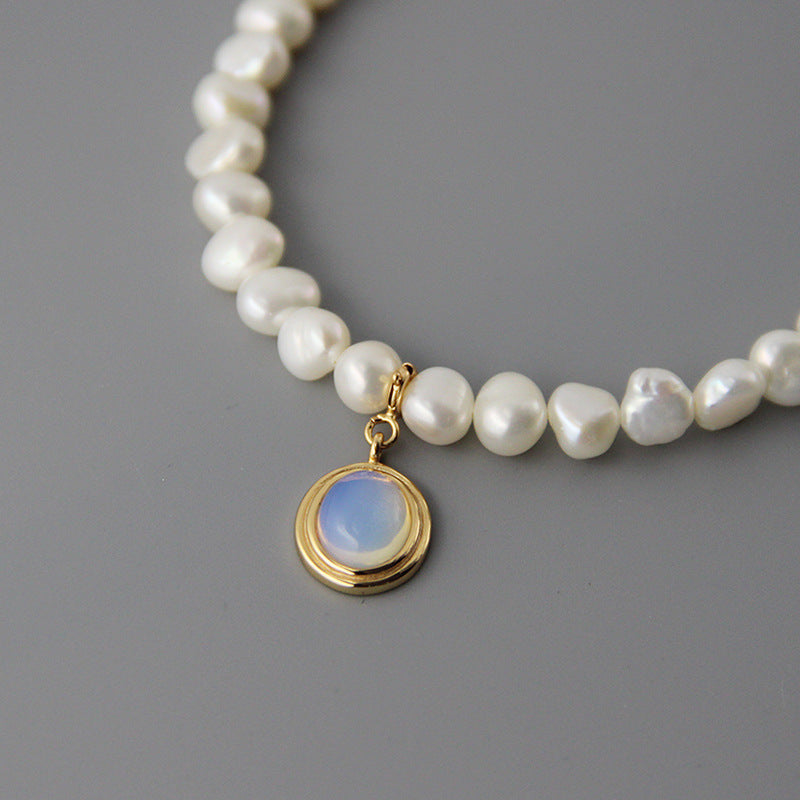 Pendant of Round Beautiful Pearl Necklace